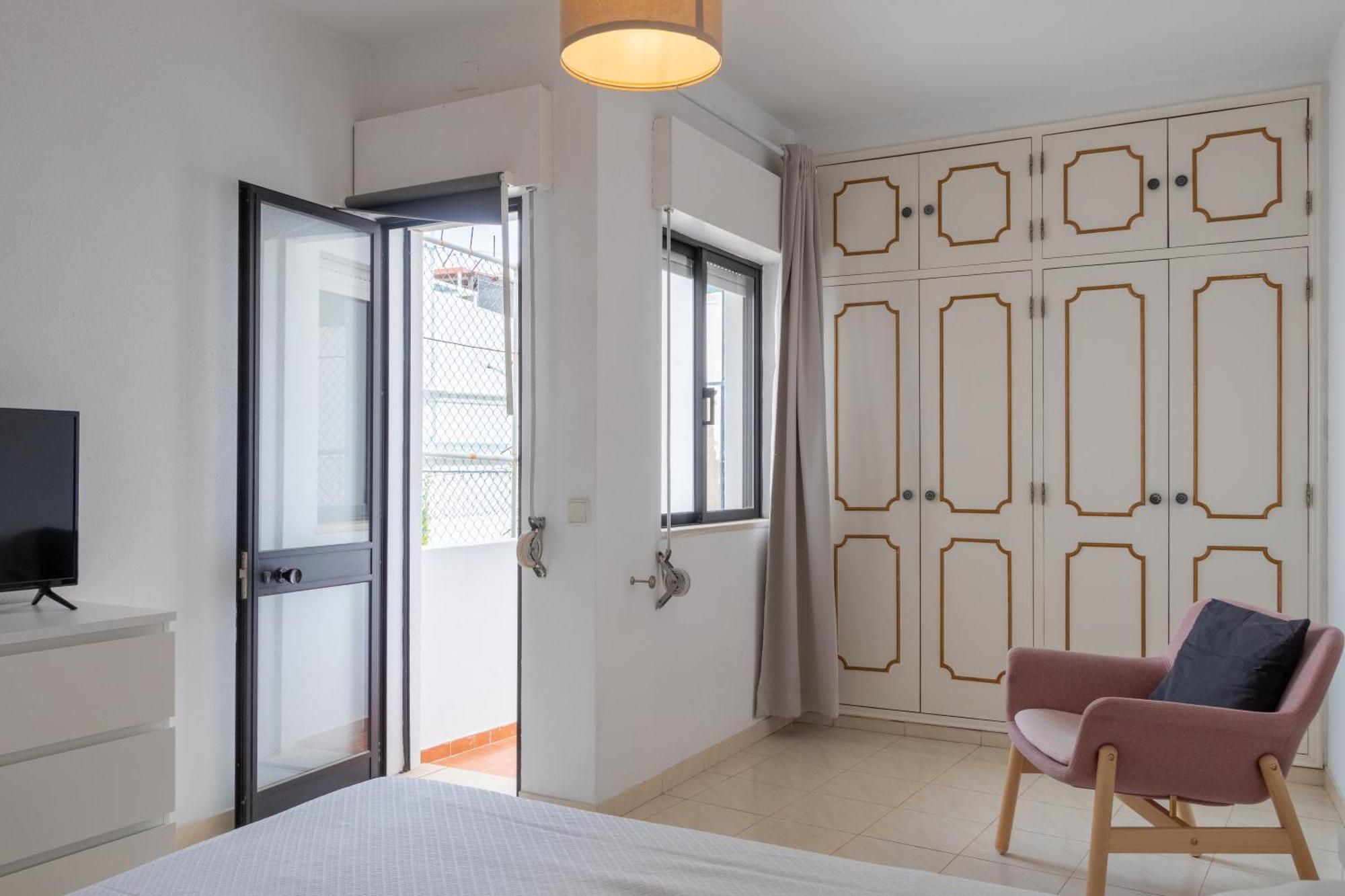 Blife Martinya House - Private Rooms And Apartments Olhão Exterior photo