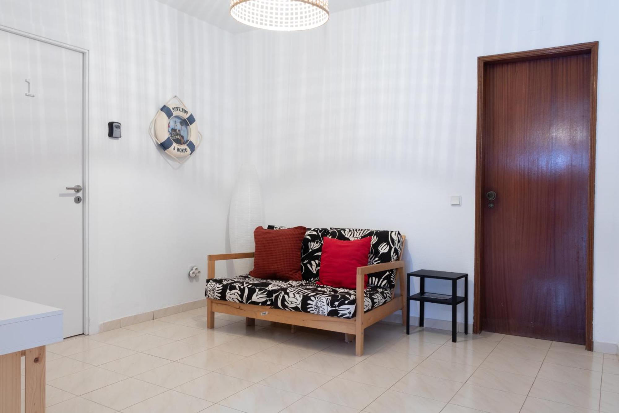 Blife Martinya House - Private Rooms And Apartments Olhão Exterior photo